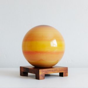 MOVA Globus Saturn 6" auf einem Holzsockel