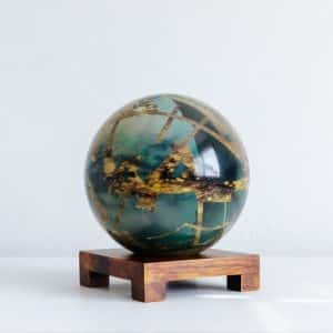 MOVA Globe Titan 6" auf Holzsockel